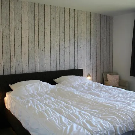 Appartement Auf Der Platte *